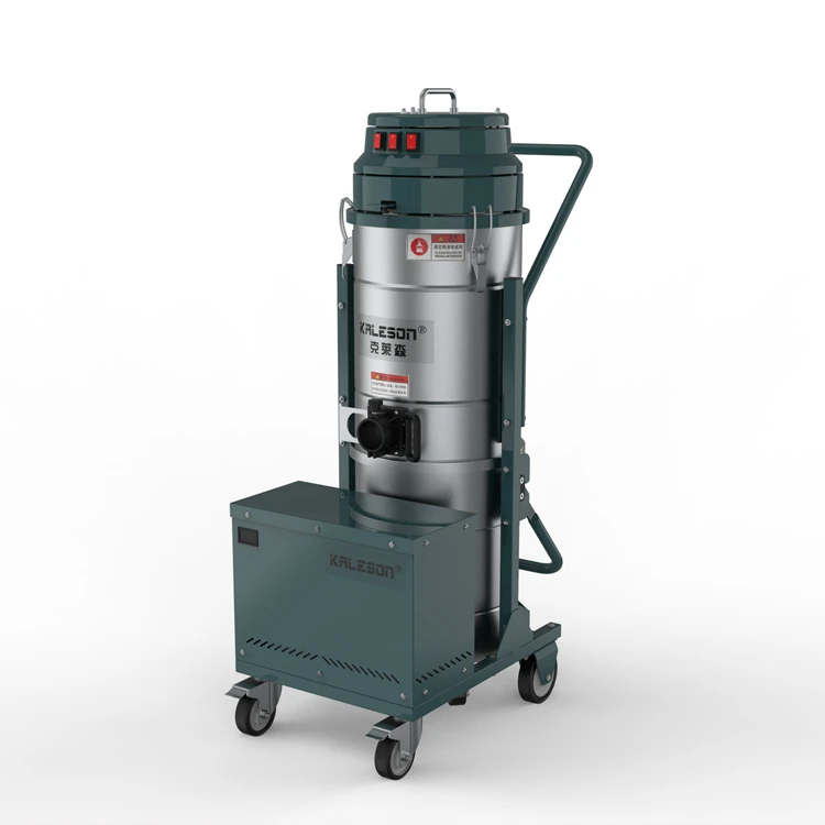 Battery industrial vacuum cleaner